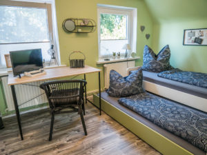 Grünes Doppelzimmer in Steffis kleine Pension